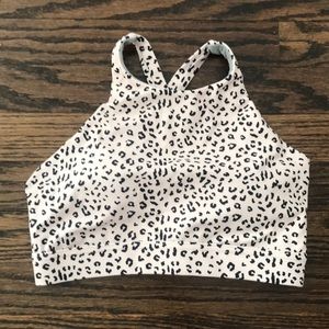 Vull Sport leopard sports bra